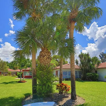 Updated Condo With Pool, Walk To Crescent Beach & Restaurants! Sarasota Exterior foto