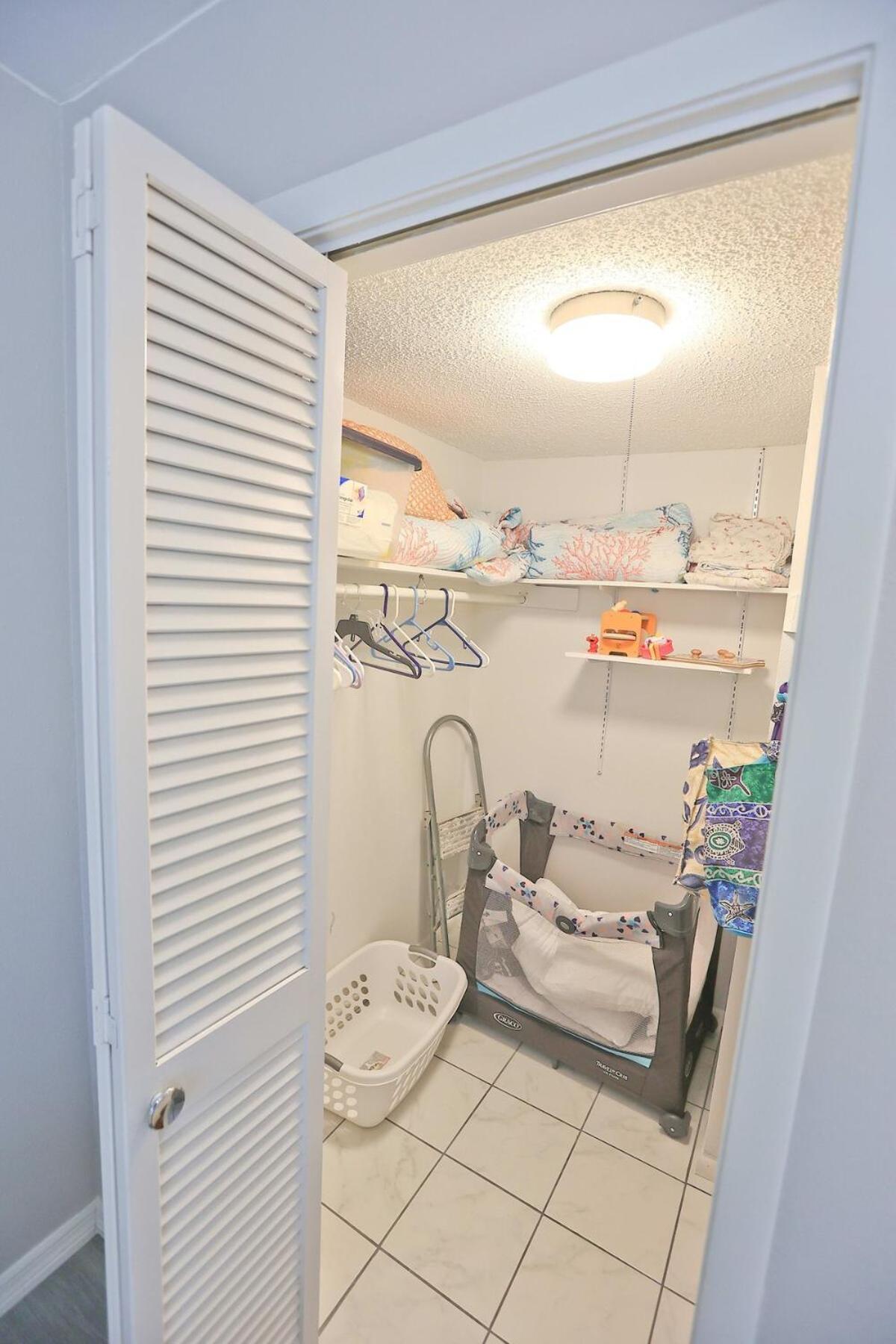 Updated With Pool, Walk To Crescent & Restaurants! Sarasota