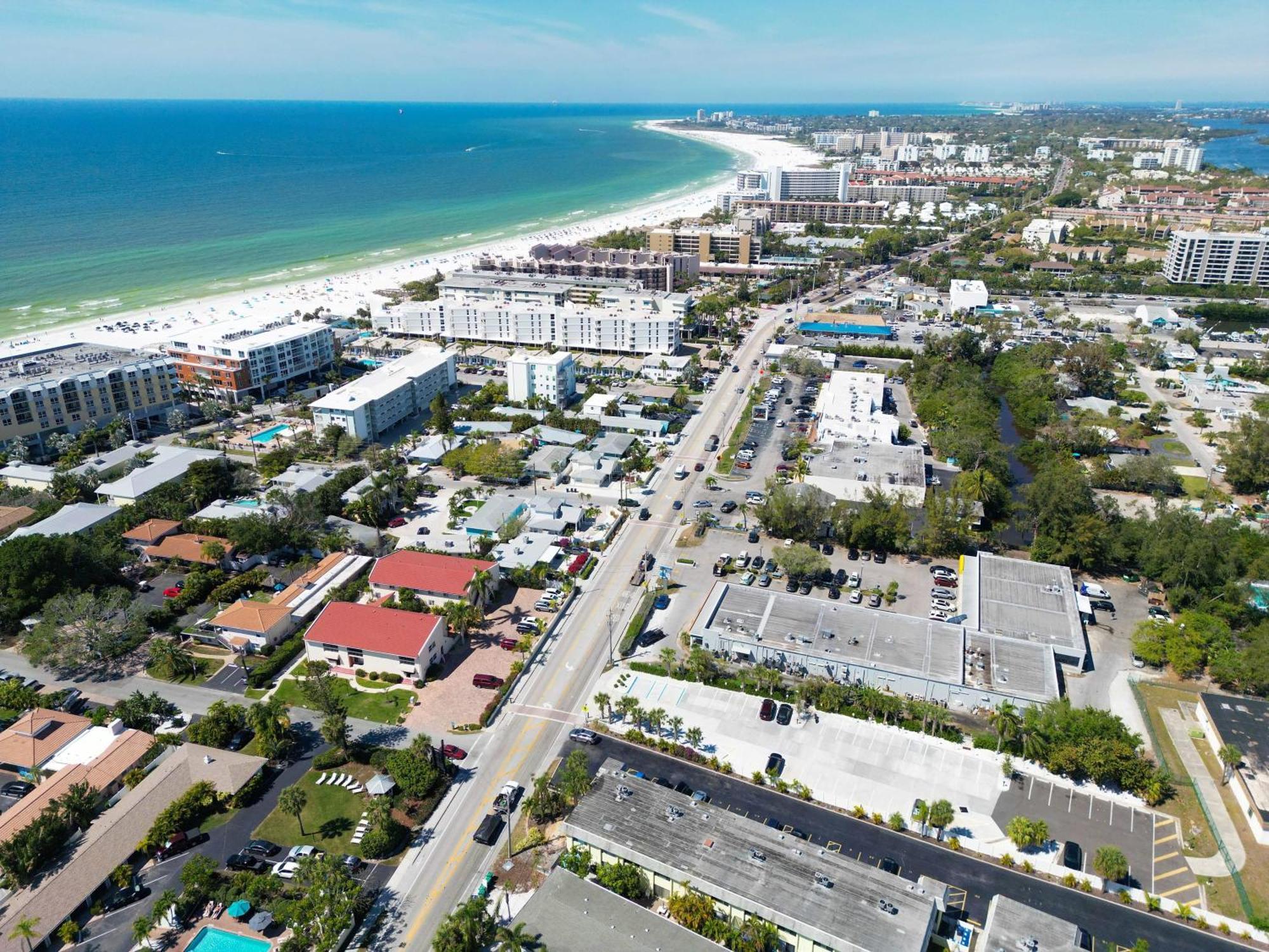 Сasa de vacaciones Updated With Pool, Walk To Crescent & Restaurants! *